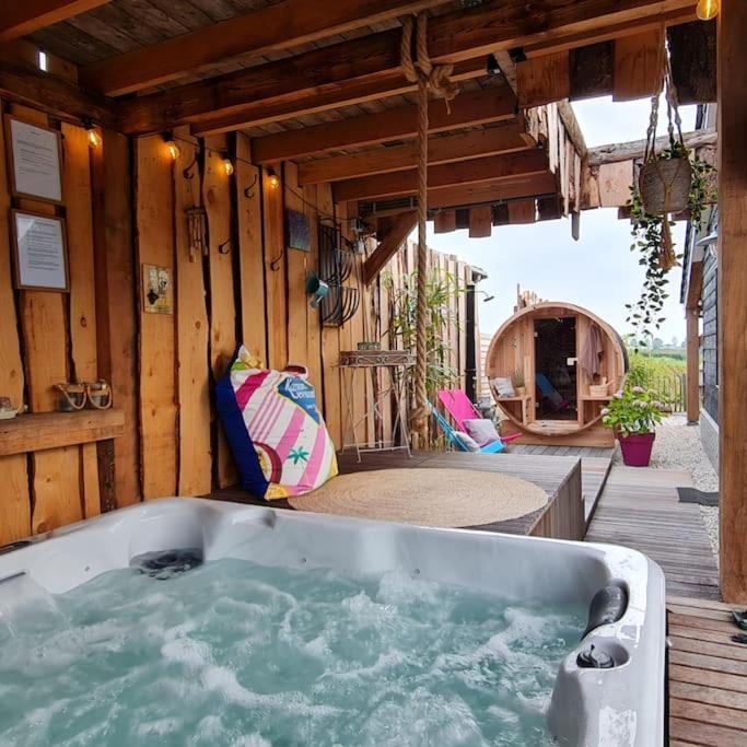 Wellness Chalet Met Jacuzzi, Sauna, Omheinde Tuin, Sint-Annaland Extérieur photo
