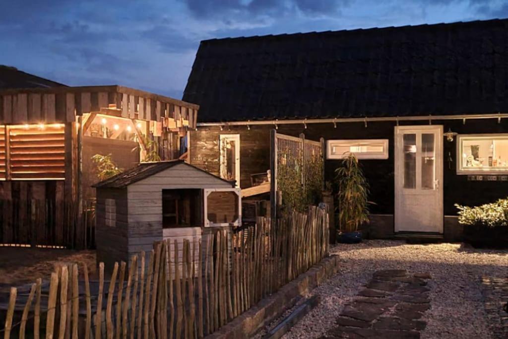 Wellness Chalet Met Jacuzzi, Sauna, Omheinde Tuin, Sint-Annaland Extérieur photo